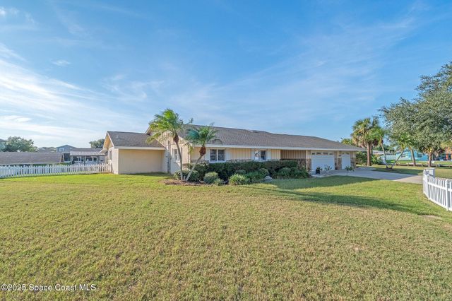 1480 W Riviera Drive, Merritt Island, FL 32952