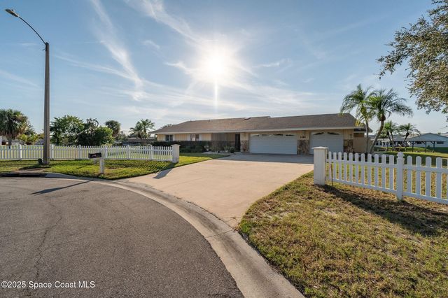 1480 W Riviera Drive, Merritt Island, FL 32952