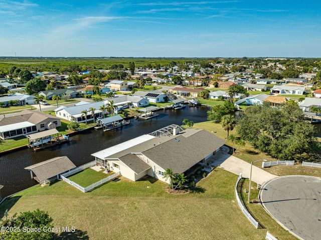 1480 W Riviera Drive, Merritt Island, FL 32952