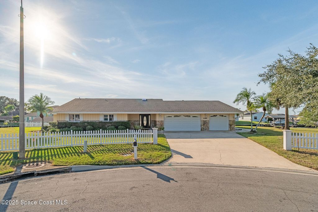 1480 W Riviera Drive, Merritt Island, FL 32952