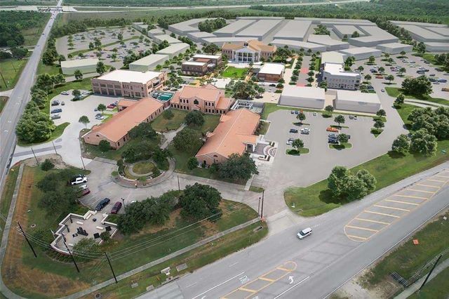 11823 South Pavillion Drive, Mont Belvieu, TX 77523