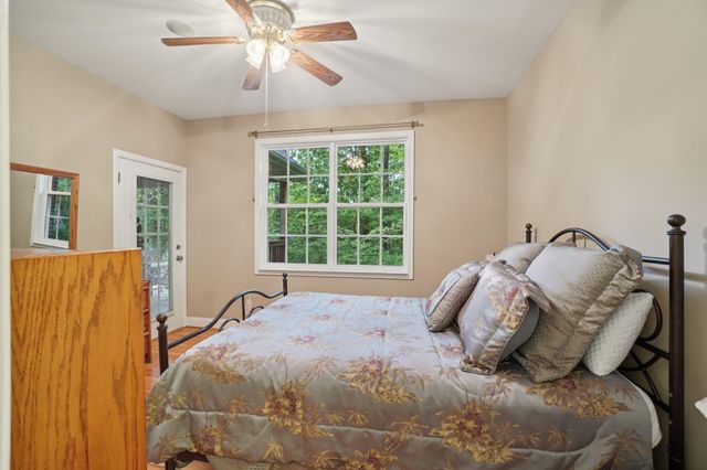 100 Paris Glen Way, Greenville, SC 29609