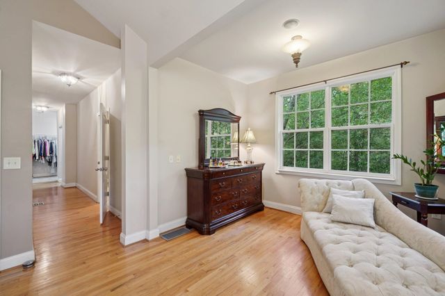 100 Paris Glen Way, Greenville, SC 29609