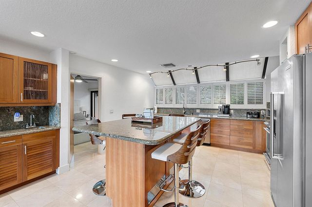 40 Portside Drive, Fort Lauderdale, FL 33316
