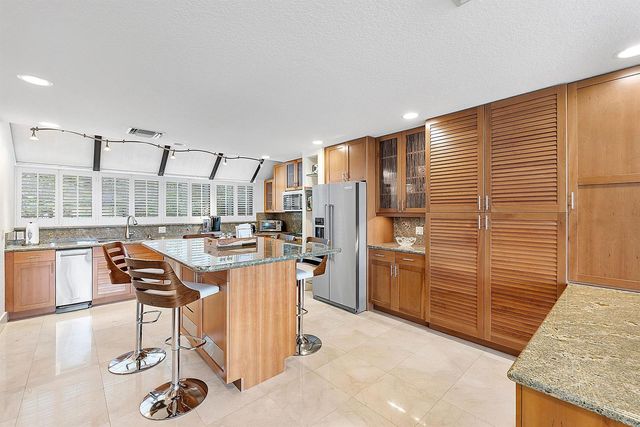40 Portside Drive, Fort Lauderdale, FL 33316