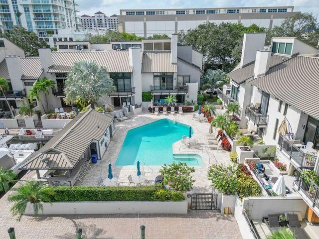 40 Portside Drive, Fort Lauderdale, FL 33316