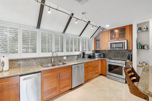 40 Portside Drive, Fort Lauderdale, FL 33316
