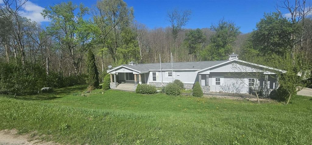 2348 Segwun Avenue, Lowell, MI 49331