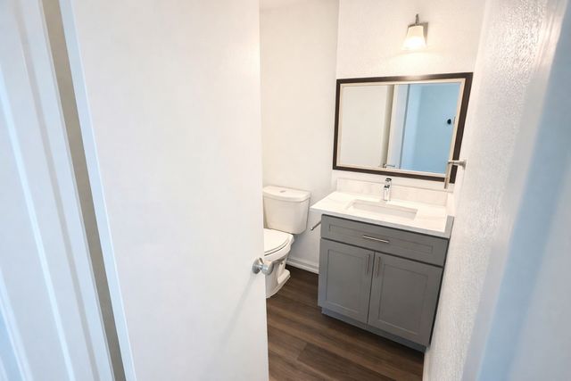 16 W Lane Creek 2, Grand Prairie, TX 75052