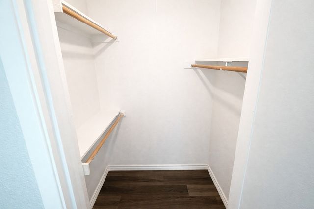 16 W Lane Creek 2, Grand Prairie, TX 75052