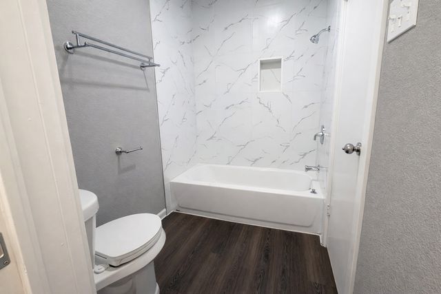 16 W Lane Creek 2, Grand Prairie, TX 75052