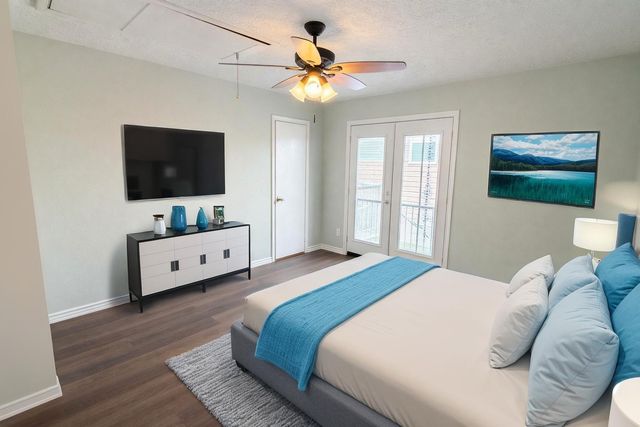 16 W Lane Creek 2, Grand Prairie, TX 75052