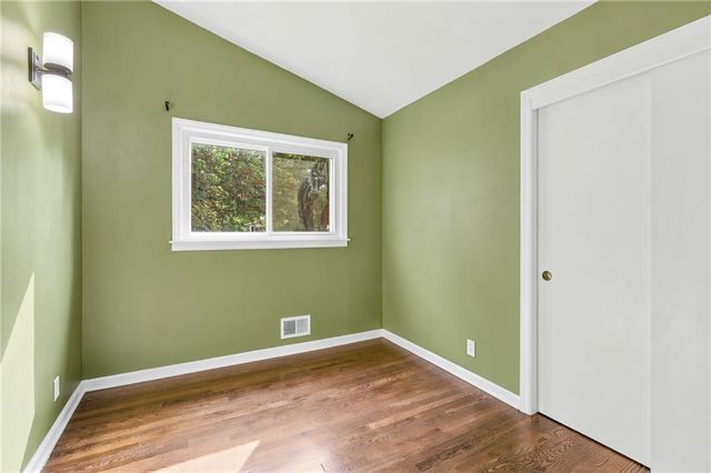 7306 Larsen Lane, Shawnee, KS 66203