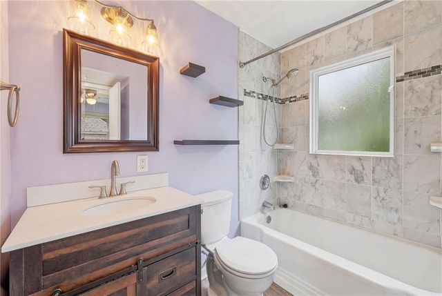 7306 Larsen Lane, Shawnee, KS 66203