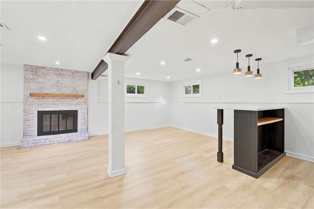 7306 Larsen Lane, Shawnee, KS 66203