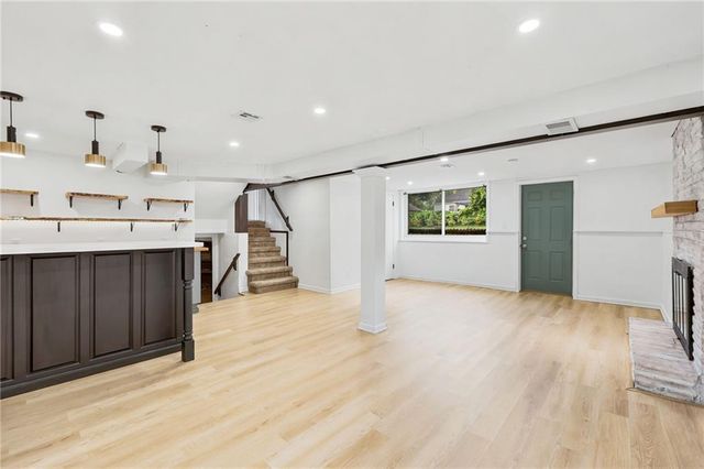 7306 Larsen Lane, Shawnee, KS 66203