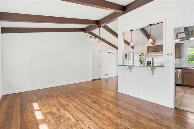 7306 Larsen Lane, Shawnee, KS 66203