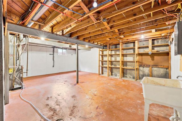 7306 Larsen Lane, Shawnee, KS 66203