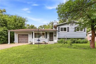 7306 Larsen Lane, Shawnee, KS 66203