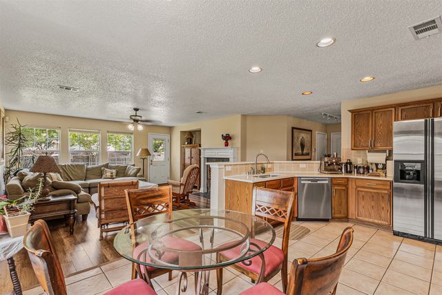 2177 Lone Pecan Drive, Mesquite, TX 75181