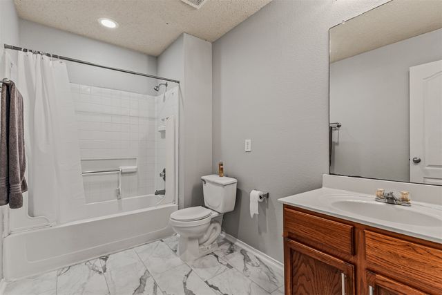 2177 Lone Pecan Drive, Mesquite, TX 75181