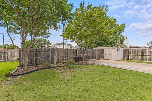 2177 Lone Pecan Drive, Mesquite, TX 75181
