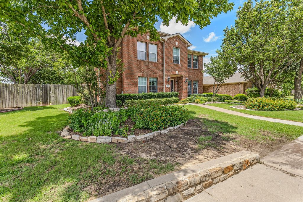 2177 Lone Pecan Drive, Mesquite, TX 75181