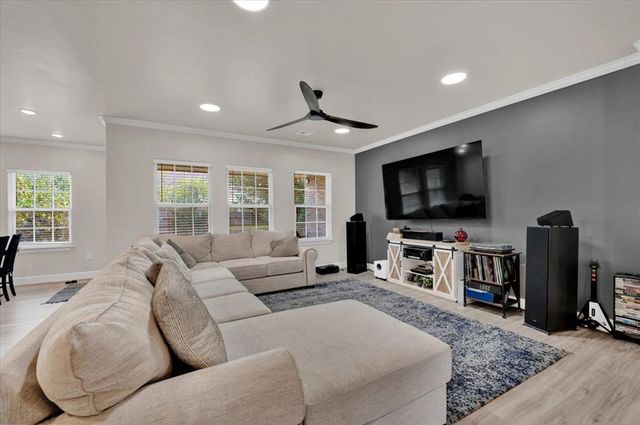 1523 W Diamond Way, Mustang, OK 73064