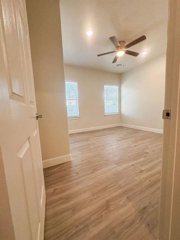 1523 W Diamond Way, Mustang, OK 73064