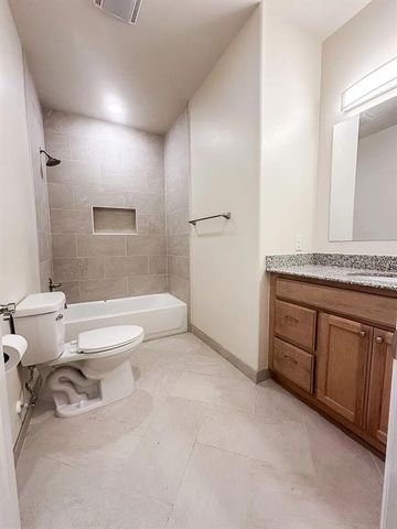 1523 W Diamond Way, Mustang, OK 73064