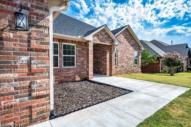 1523 W Diamond Way, Mustang, OK 73064