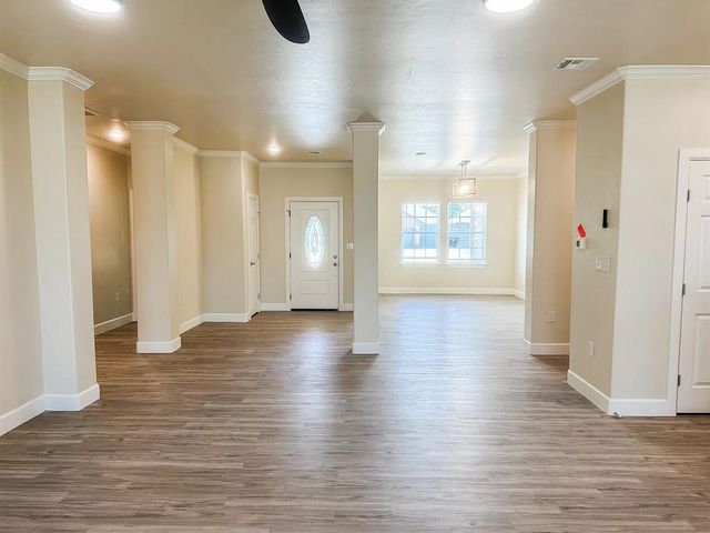 1523 W Diamond Way, Mustang, OK 73064