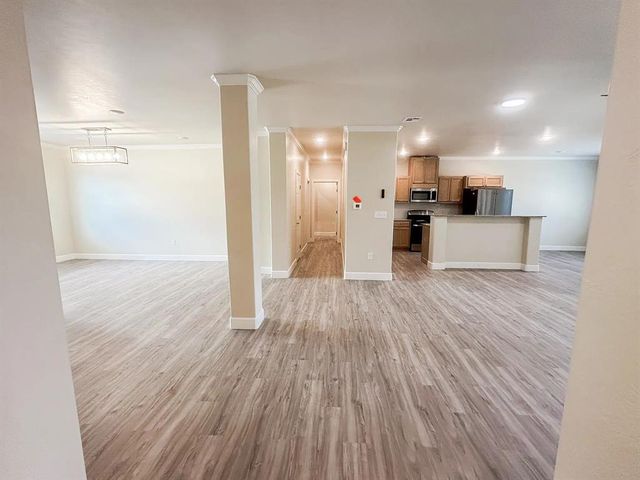 1523 W Diamond Way, Mustang, OK 73064