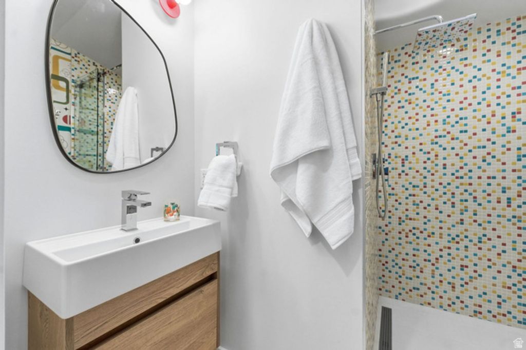 Image 23 of property listing at 2650 S LAKESIDE DR, Wanship, UT 84017