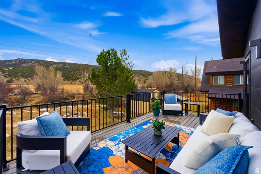 Image 29 of property listing at 2650 S LAKESIDE DR, Wanship, UT 84017