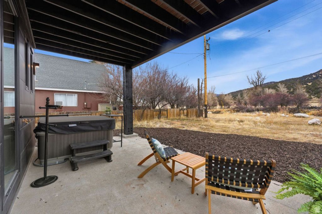 Image 30 of property listing at 2650 S LAKESIDE DR, Wanship, UT 84017