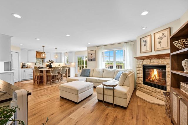 S98W13279 Champions DRIVE, Muskego, WI 53150
