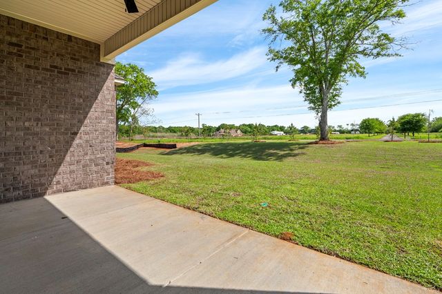 195 Laurel Branch Drive, Dothan, AL 36305