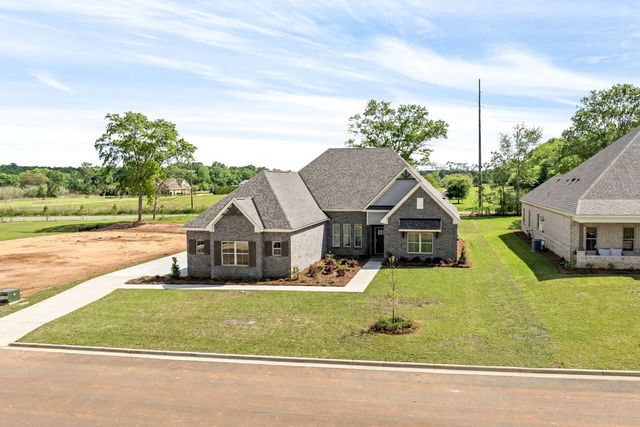 195 Laurel Branch Drive, Dothan, AL 36305