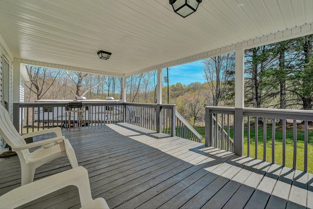 19660 FRANKLIN ST, Ferrum, VA 24088