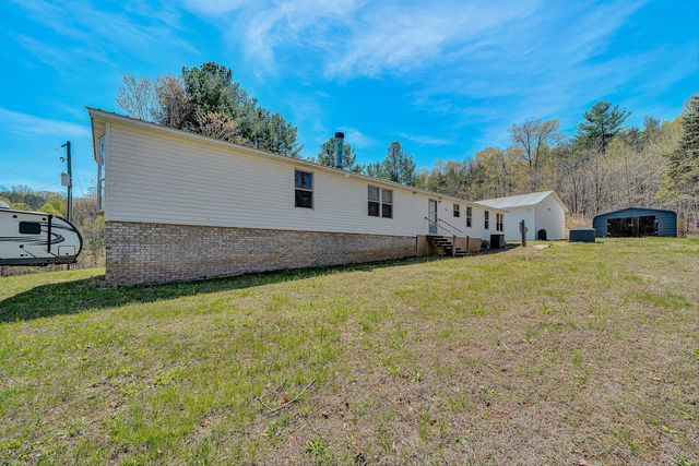 19660 FRANKLIN ST, Ferrum, VA 24088