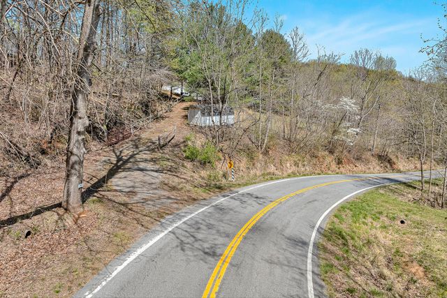 19660 FRANKLIN ST, Ferrum, VA 24088