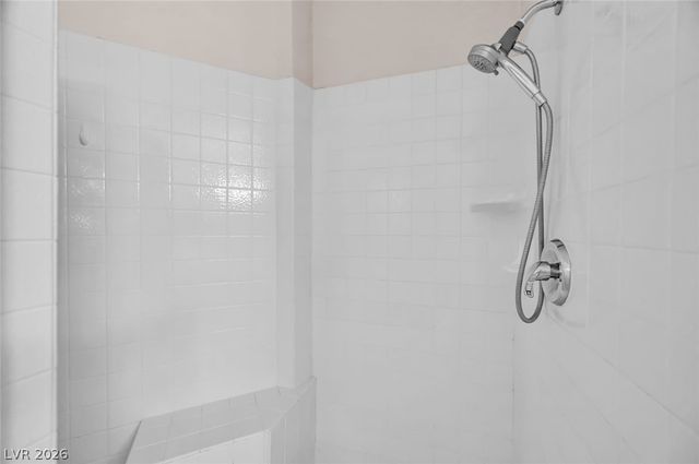 8828 Crystal Port Avenue, Las Vegas, NV 89147