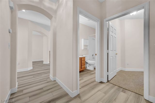 8828 Crystal Port Avenue, Las Vegas, NV 89147