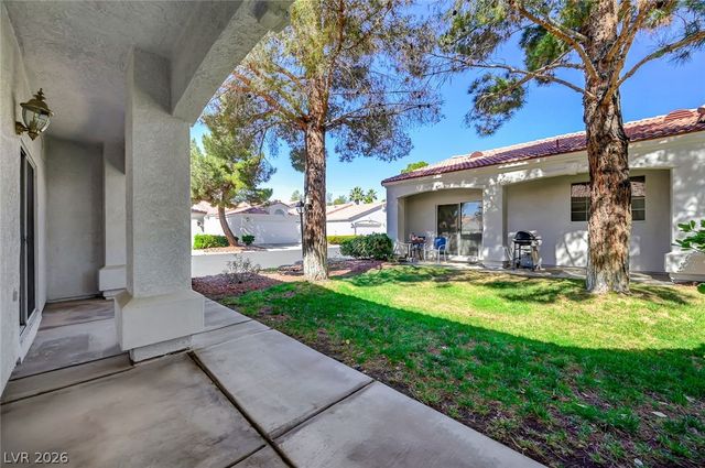 8828 Crystal Port Avenue, Las Vegas, NV 89147