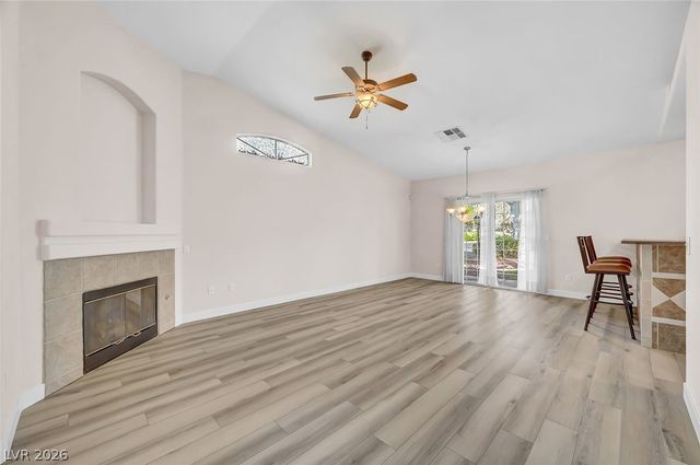 8828 Crystal Port Avenue, Las Vegas, NV 89147