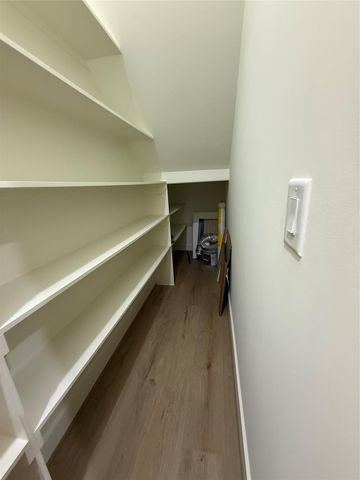 1815 Mckee Street, Houston, TX 77009