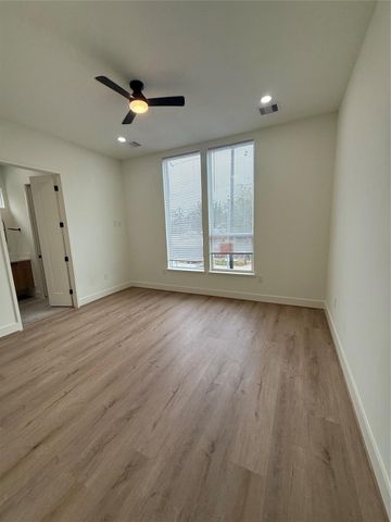 1815 Mckee Street, Houston, TX 77009