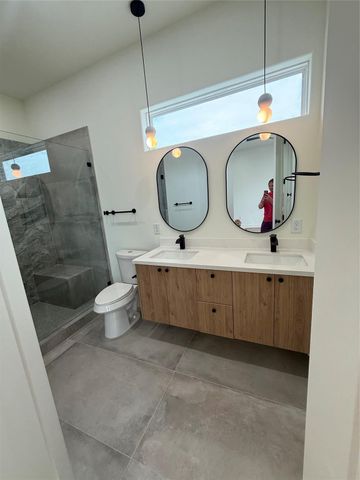 1815 Mckee Street, Houston, TX 77009