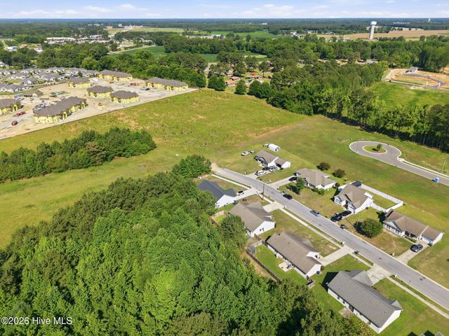 322 Tamarack Drive, Ayden, NC 28513